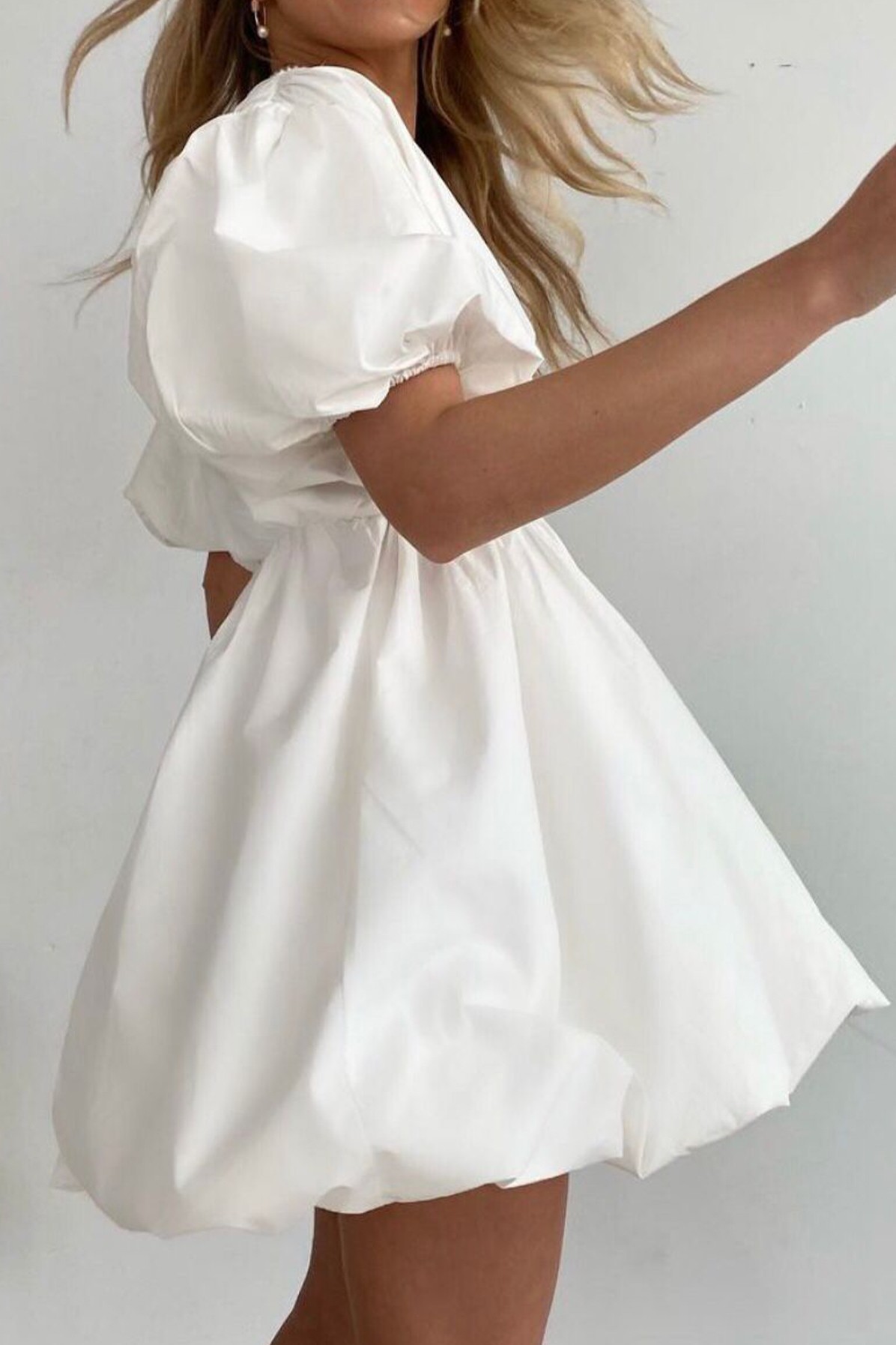 Sukienka KELMOSA WHITE, Cena  zł, Kolor : biały  - Modna  odzież